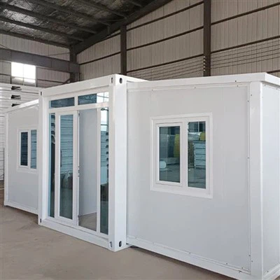 Sulenkite konteinerių namą